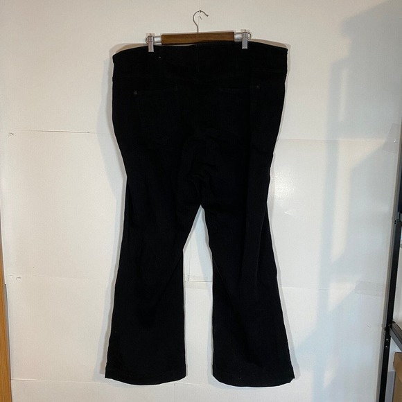 NWOT INC International Concepts Pull-On Flare Jeans Sz 26 Black Stretch - Picture 2 of 7